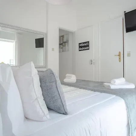 Apartment Milena's Bedroom Nazare
