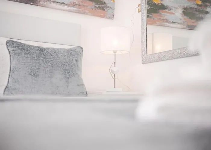 Апартаменты Milena's Bedroom Назаре