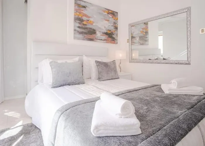 Апартаменты Milena's Bedroom Назаре